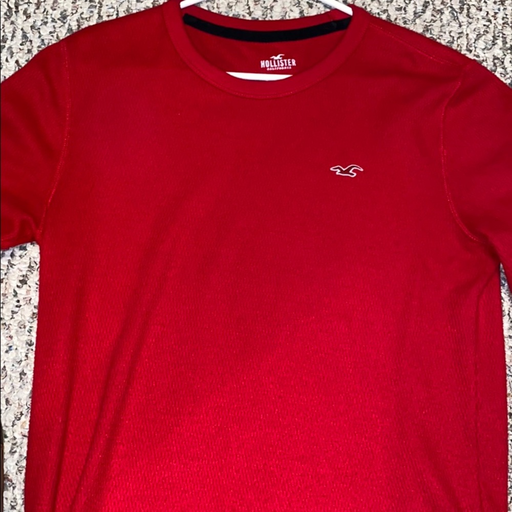 🚗Hollister Red Thermal Long Sleeve🚗